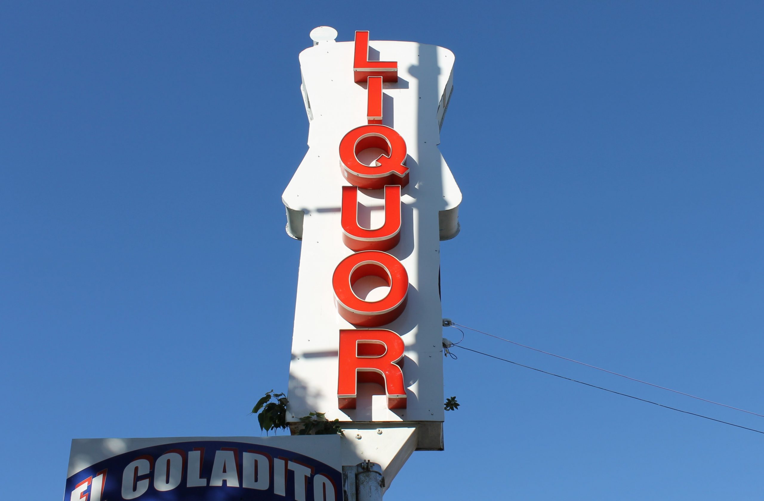 future-enters-spirits-industry-with-roue-wine-and-cocktails.jpg Future Enters Spirits Industry With Roué Wine And Cocktails