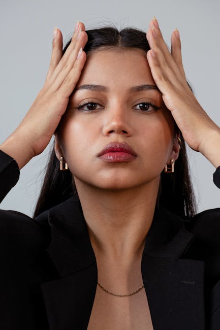 See All the Best Nail Looks on the Glamour Women of the Year Red Carpet