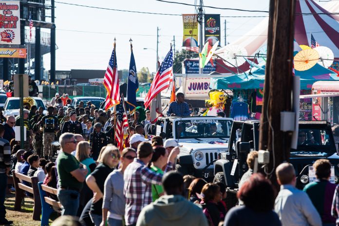 18 Heartfelt Moments That Prove Moving House Is a Beautifully Messy Adventure